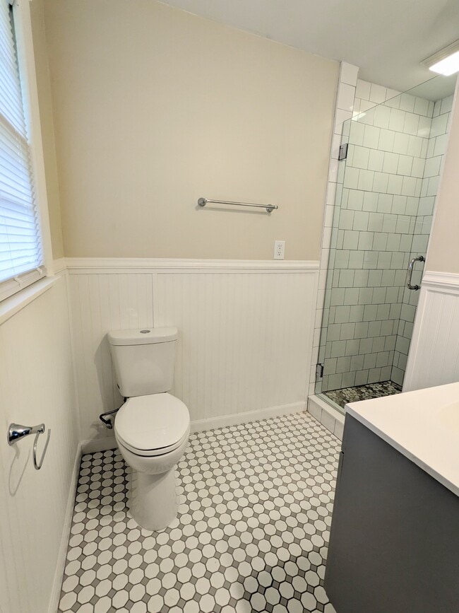 Photo - 9115 Strong Dr SE