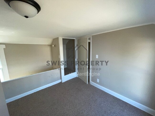 Photo - 1887 Robert St