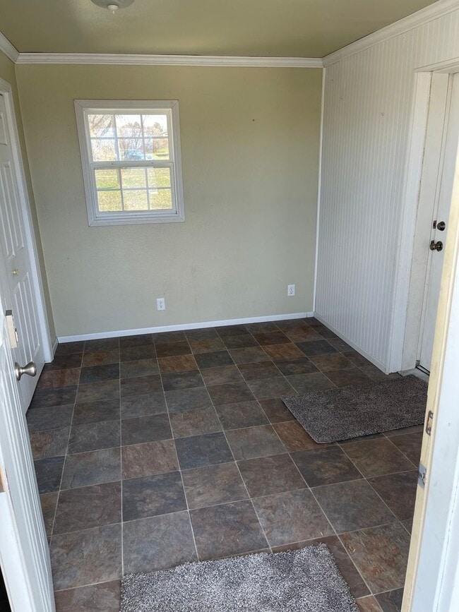 Photo - 3 Bedroom House in Kenmare, ND!