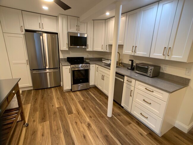 Photo - 165 Chiswick Rd