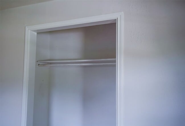 Photo - 5901 Darnell St