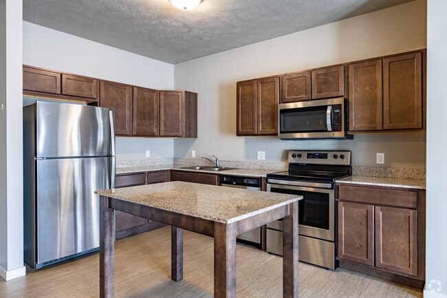 2BD, 2BA - 912SF - Kitchen