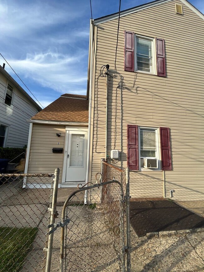 Photo - 701 West Second street Unit #1