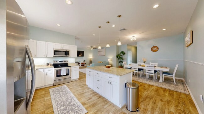 Photo - 8995 82nd Avenue N Unidad 8995 82nd Ave N, Seminole FL 33777