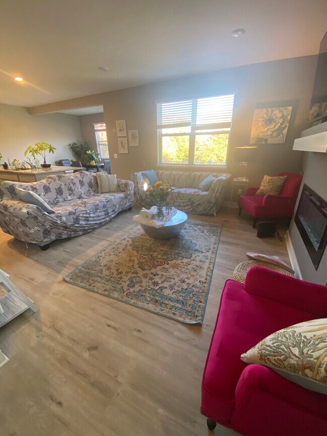 Photo - 1061 Northstar Way