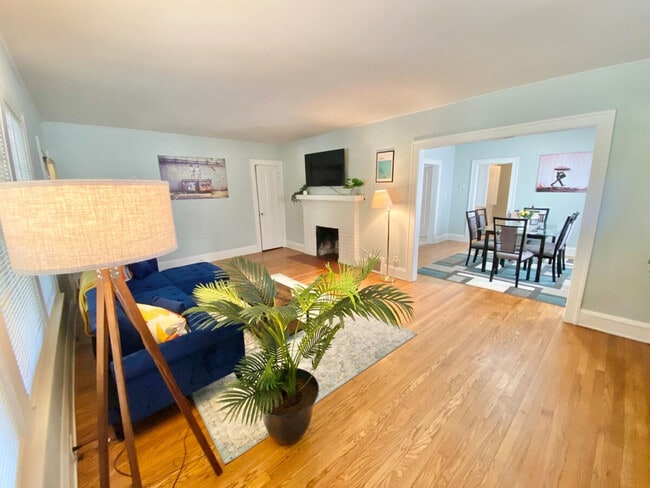 Photo - 2214 Lee Rd Unit ID1057676P