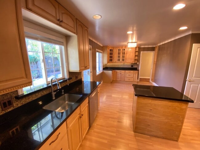 Photo - 3 Bed 2 Bath Single Family Home In Hayward