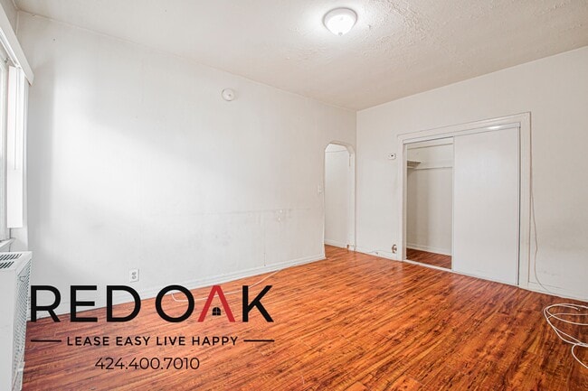 Building Photo - 302 Alexandria Ave Unit 407