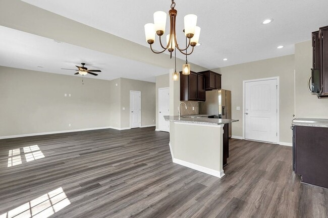Photo - 200 Alcove Ct