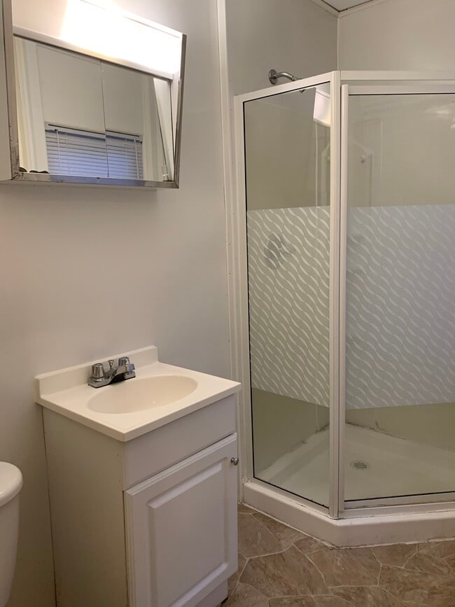 315 W Grand Ave