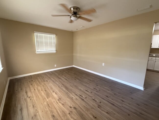 Photo - 5955 Windy Hill Cir S