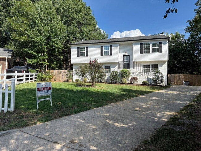 Photo - 108 Hassell Ct