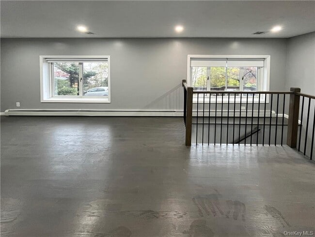 Photo - 31 Riverside Ave