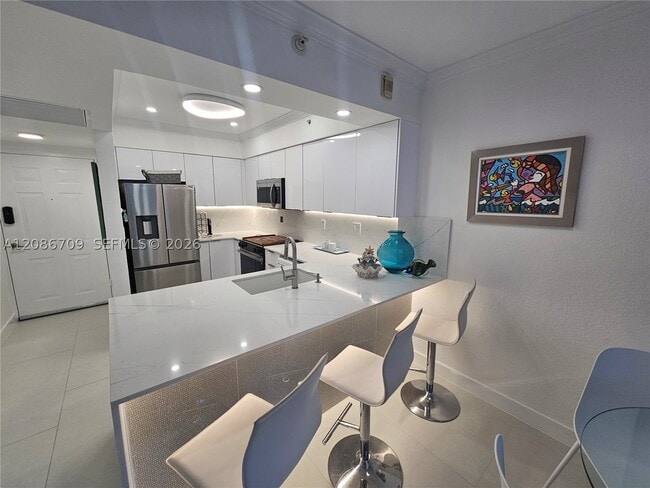 2501 S Ocean Dr Unit L17