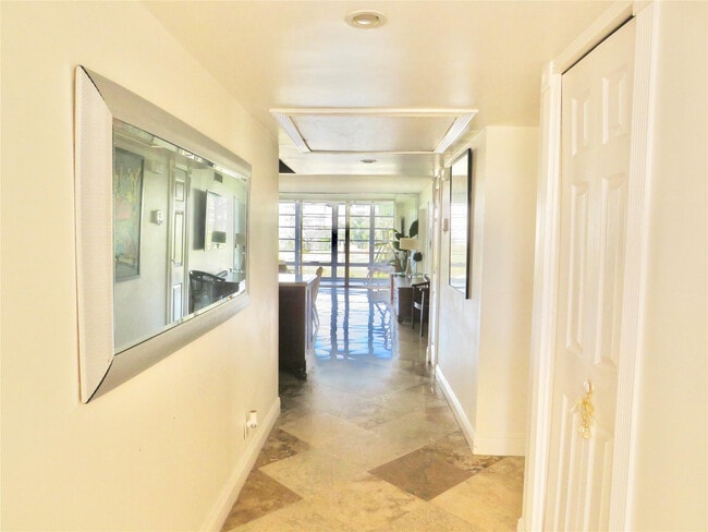 Photo - 2601 S Palm Aire Dr