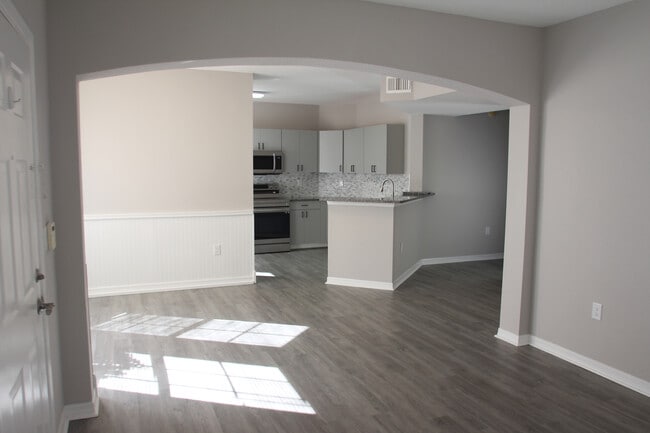 Dining and Kitchen - 114 SW Peacock Blvd Unit 114 SW Peacock Blvd #101