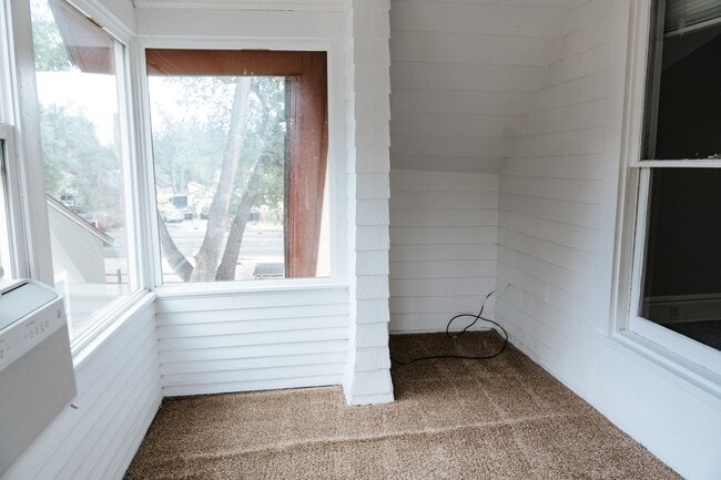 Photo - 2440 E Willamette Ave