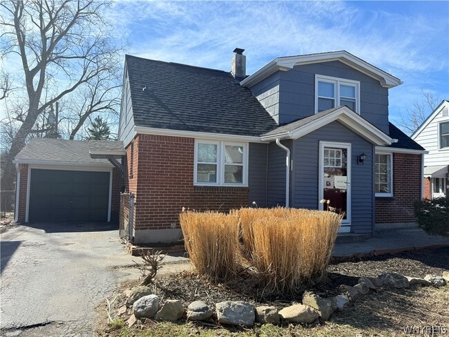 Photo - 77 Balbach Dr