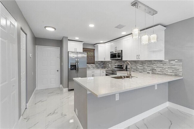 11477 NW 39th Ct Unidad 305-1