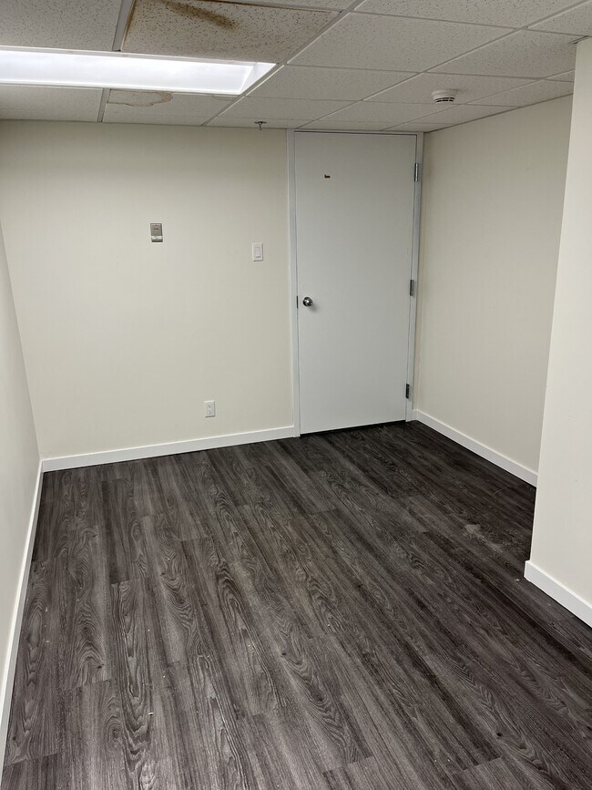 Photo - 10101-10101 101 Ave Unit 407