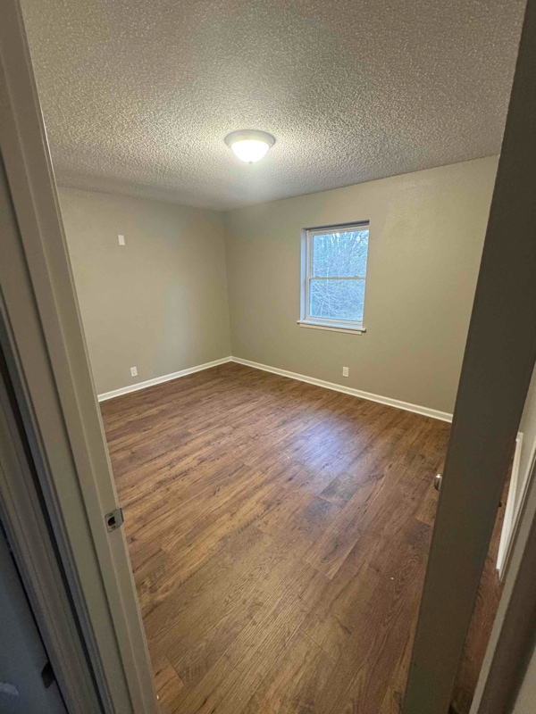 Photo - 1317 Robinwood Dr