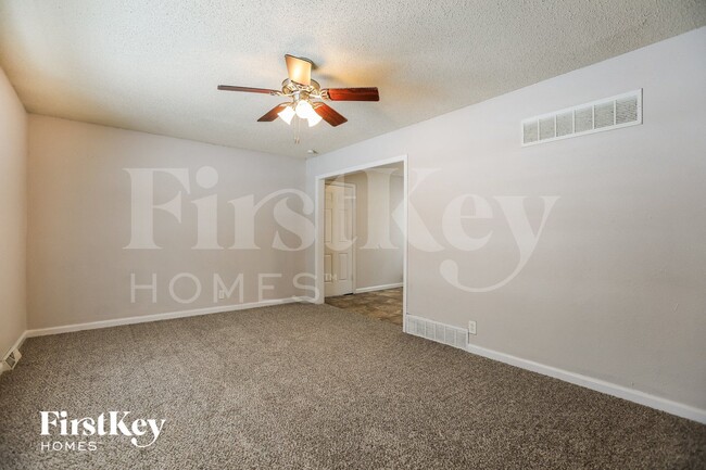 Photo - 9817 Hardesty Ave