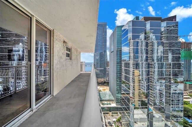 Photo - 1200 Brickell Bay Dr Unit 3123
