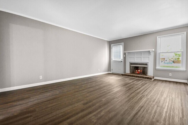 Photo - Pet Friendly Three Bedroom!