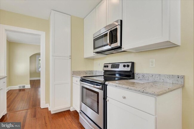 Photo - 116 2nd Ave