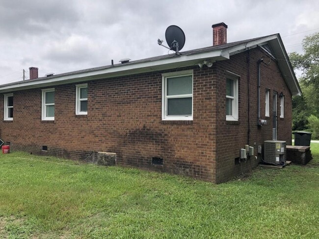 Photo - 4019 Laurinburg Rd