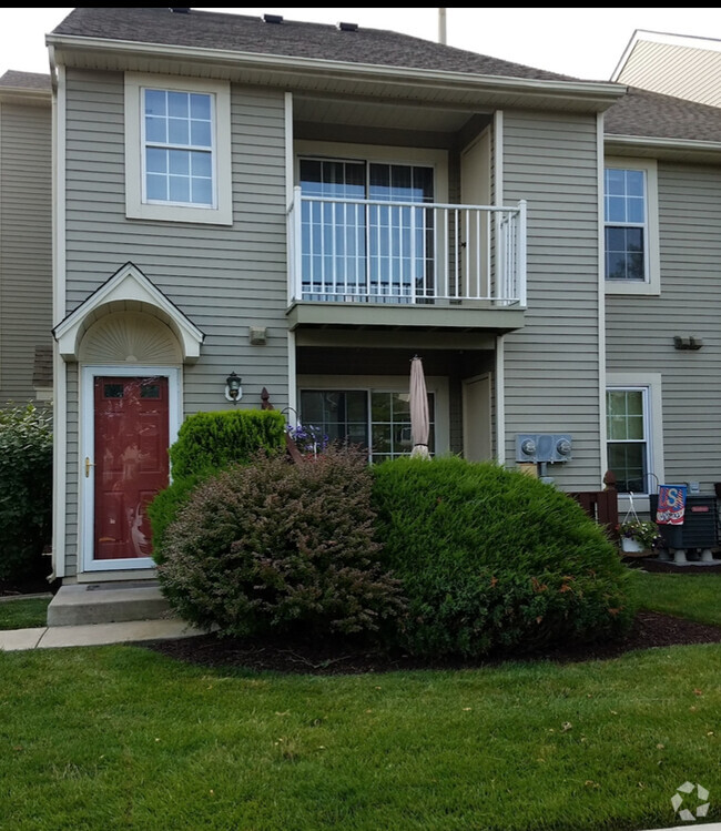 Building Photo - 2802B Yarmouth Ln Unit Laurel Creek Rental