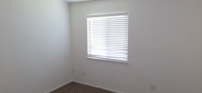 Photo - Special Offer: Reduced Security Deposit – ... Unit 140