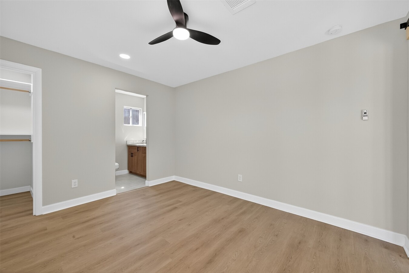 Photo - 889 Chas Ln