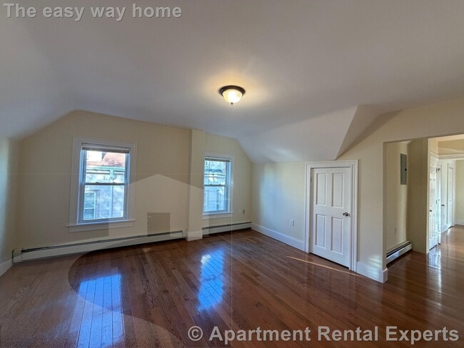 Photo - 102 Sycamore St Unidad #3