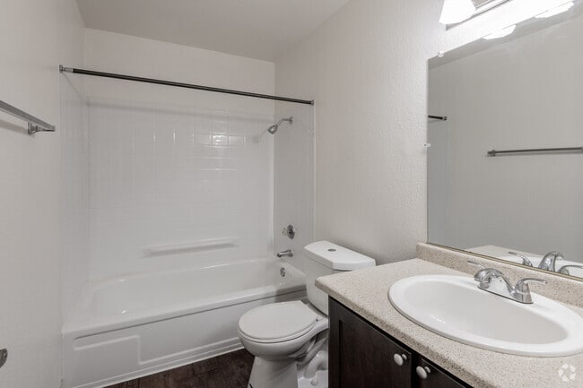 2BR, 1BA