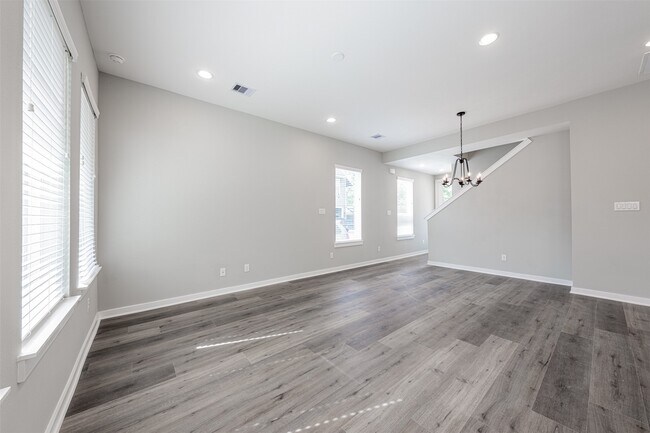 Photo - 8402 Berry Green Ln