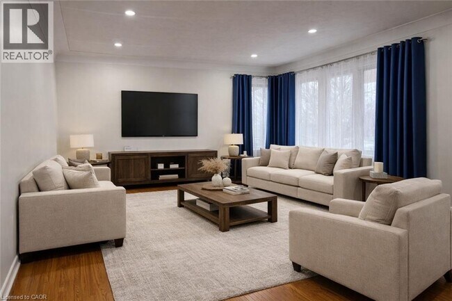 Photo - 148 Siebert Ave