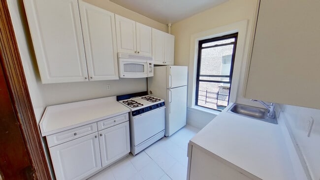 Photo - 502-504 Amsterdam Avenue