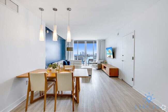 Building Photo - 2602 E Hallandale Beach Blvd Unit ID1227328P Rental