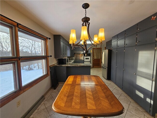 Photo - 1415 Slaterville Rd