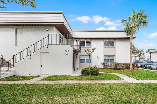 Building Photo - 120 Windtree Ln Unit 203 Rental