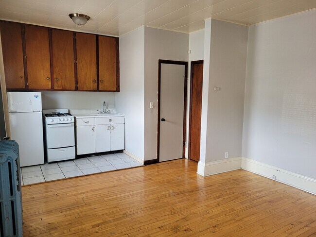 Photo - 1552 Edmund Ave