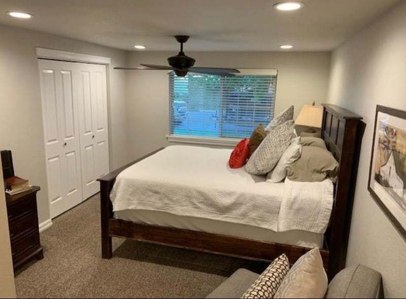 Photo - 102 Miles Dr