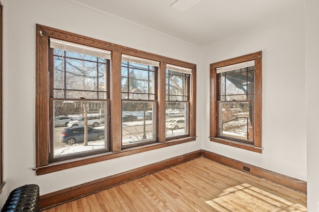 Photo - 3535 Lyndale Ave S Unidad 2