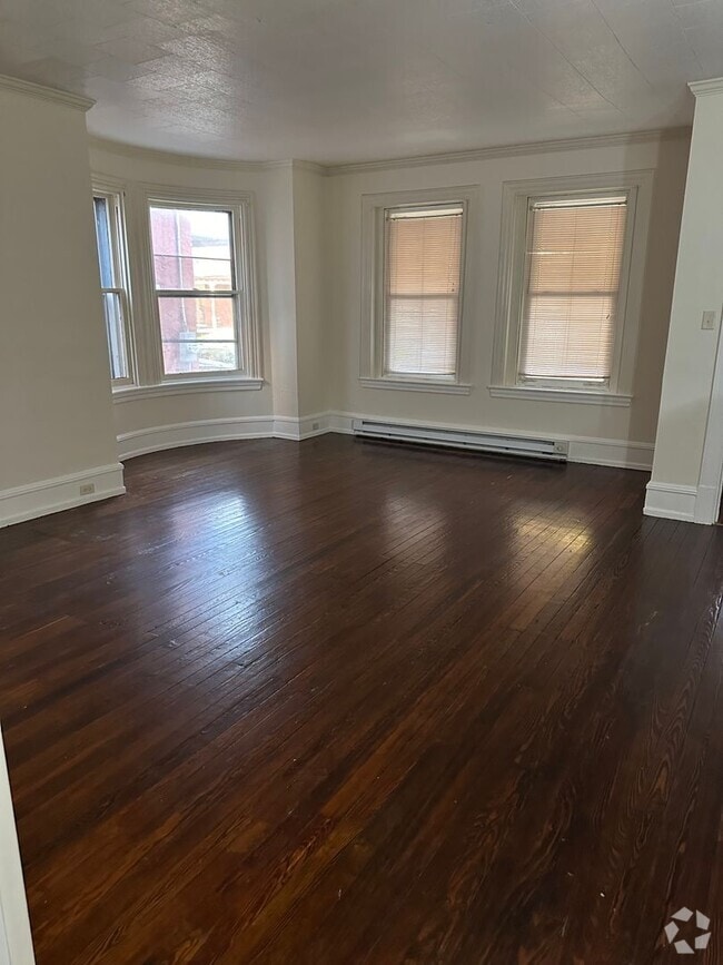 Building Photo - 825 Columbia Ave Unit Apt A