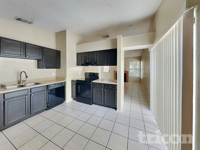 9415 Valley Moss