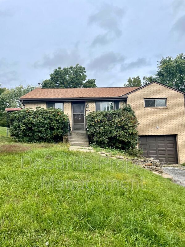 Photo - 3582 South Park Rd