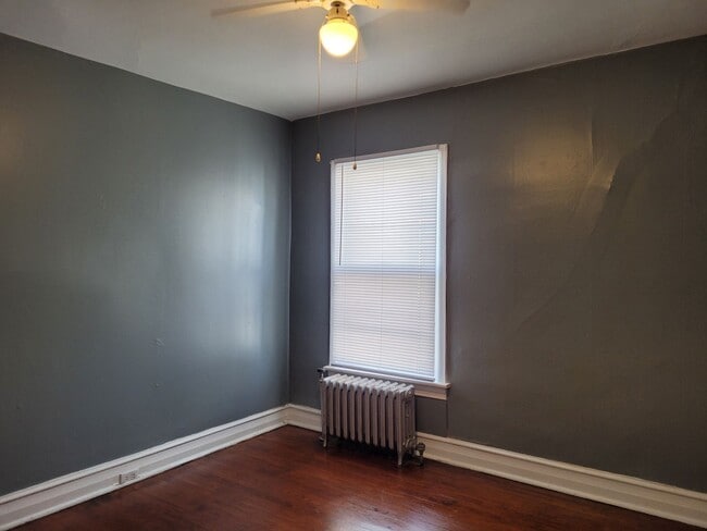 Photo - 421 W King St Unit B