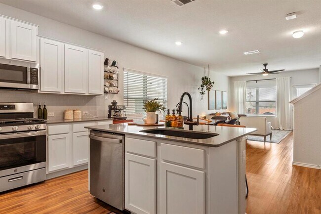 Photo - 5932 Bianca Dr