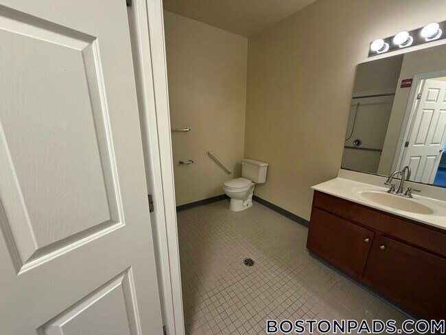 Photo - 311 Lowell St Unit 1114